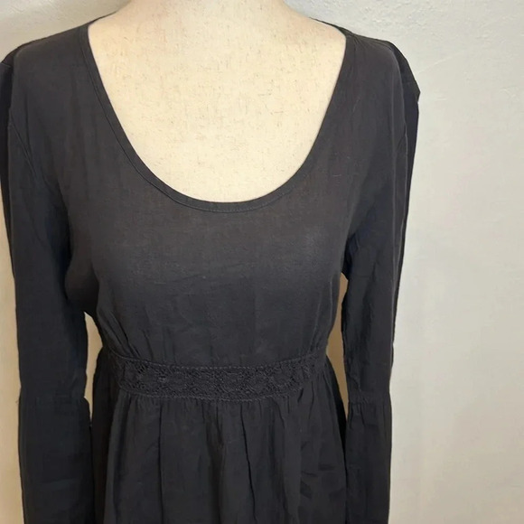 TOMMY BAHAMA SCOOP NECK DRESS WITH WASIT TIE CROCHET DETAIL ON WAIST AND SLEEVES - Picture 2 of 12